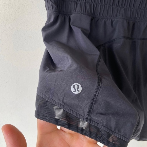 Lululemon Miles Ahead Short (2.5") - Picture 11 of 11